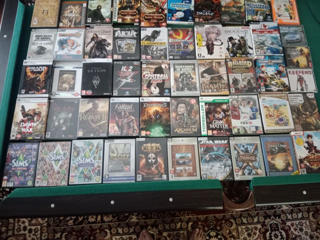 Stare gry pudełkowe na pc, im więcej kupisz tym taniej
