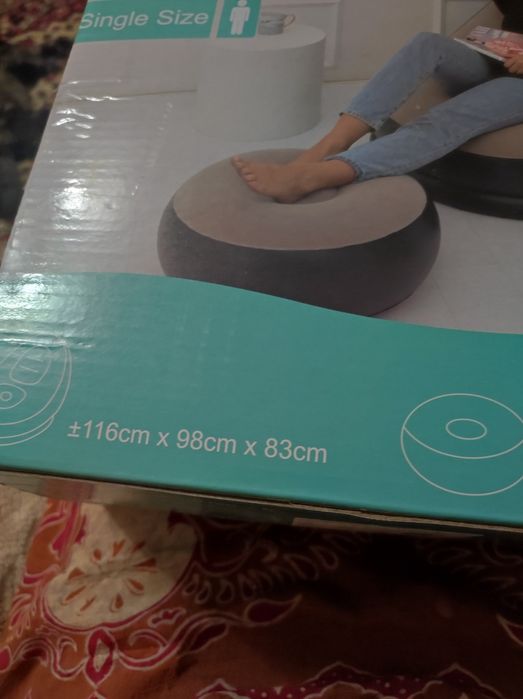 Продам надувное кресло с пуфом