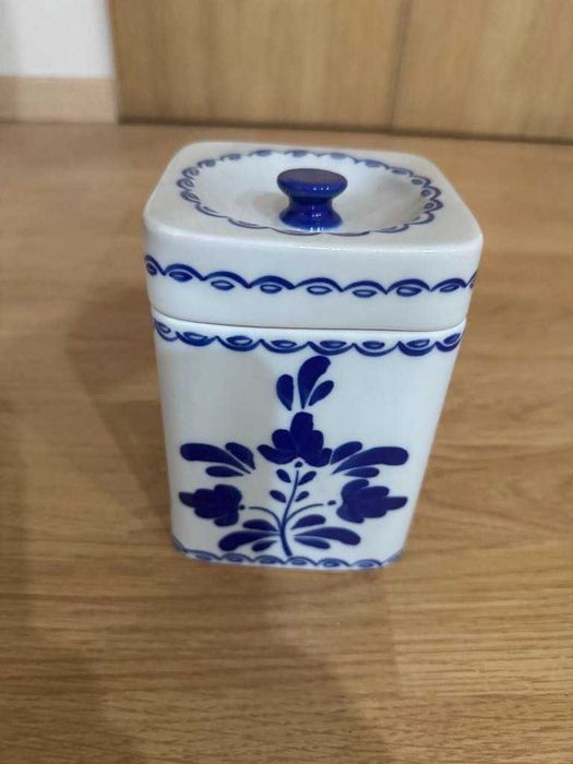 frasco de Viana do Castelo pintado à mão by Cândida