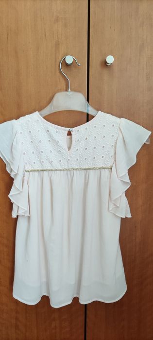 Roupa de menina 6/8 anos_ 1 saia e 2 blusas