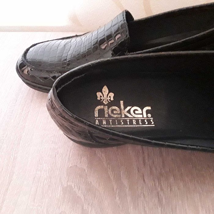 Туфлі жіночі чорні,єко шкіра,42розмір,нові з німеччини х