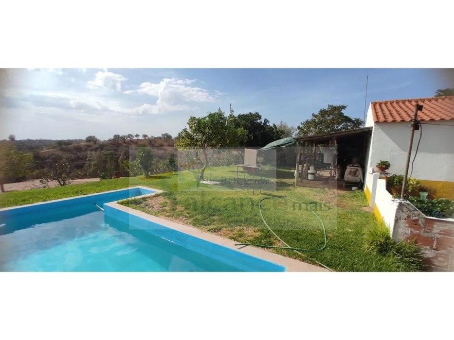 Propriedade de 12 Hectares com moradia rústica para venda