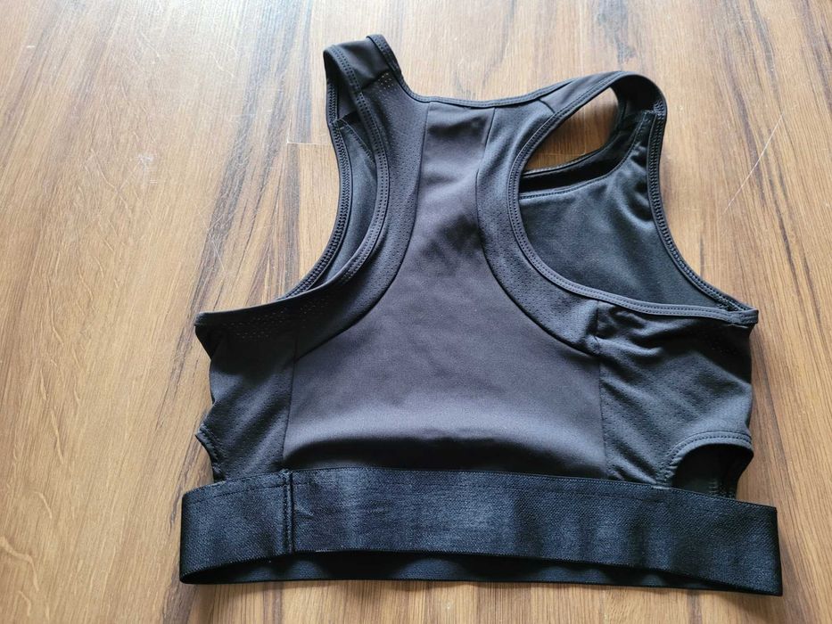 Top sportowy Zara rozm. 140