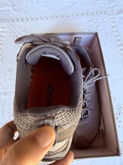 Ténis Merrell Cinzentos