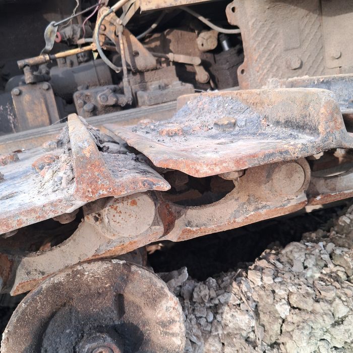 Бульдозер ЧТЗ   Т-130