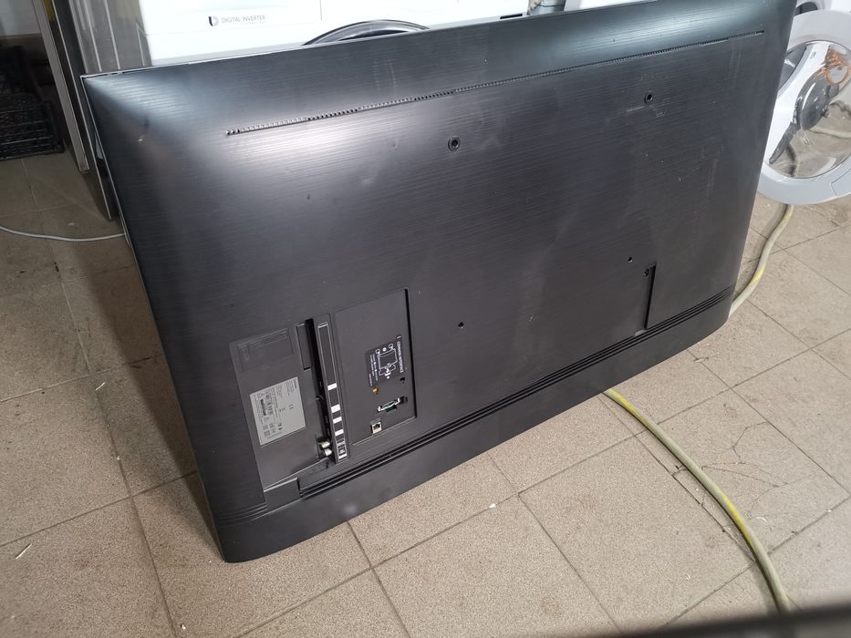 Samsung GU-58TU7199 4К не робочий