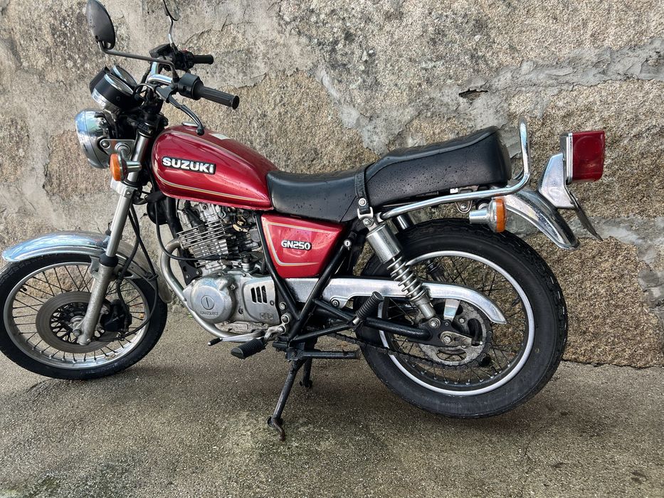 Suzuki gn 250  ano 1993 ( reservada)