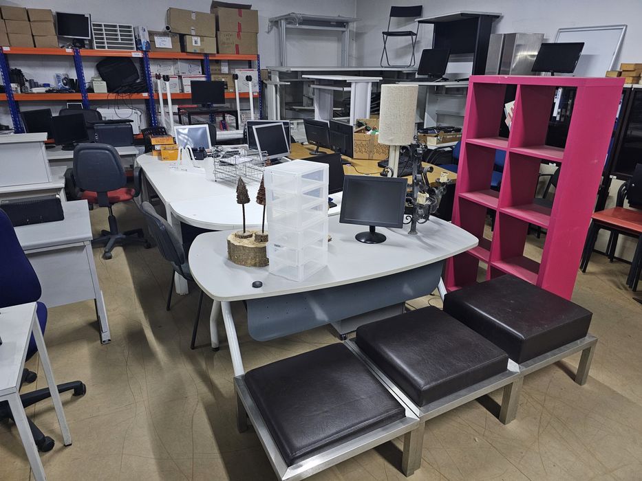 Material de escritório e de lojas