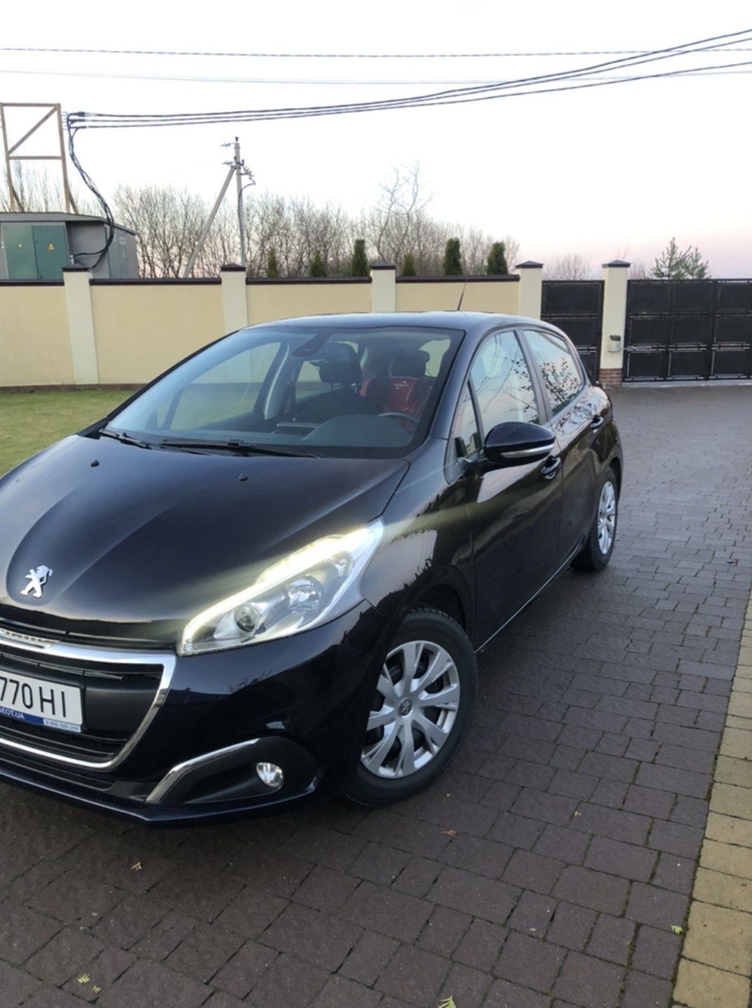 Продаж Авто Peugeot 208