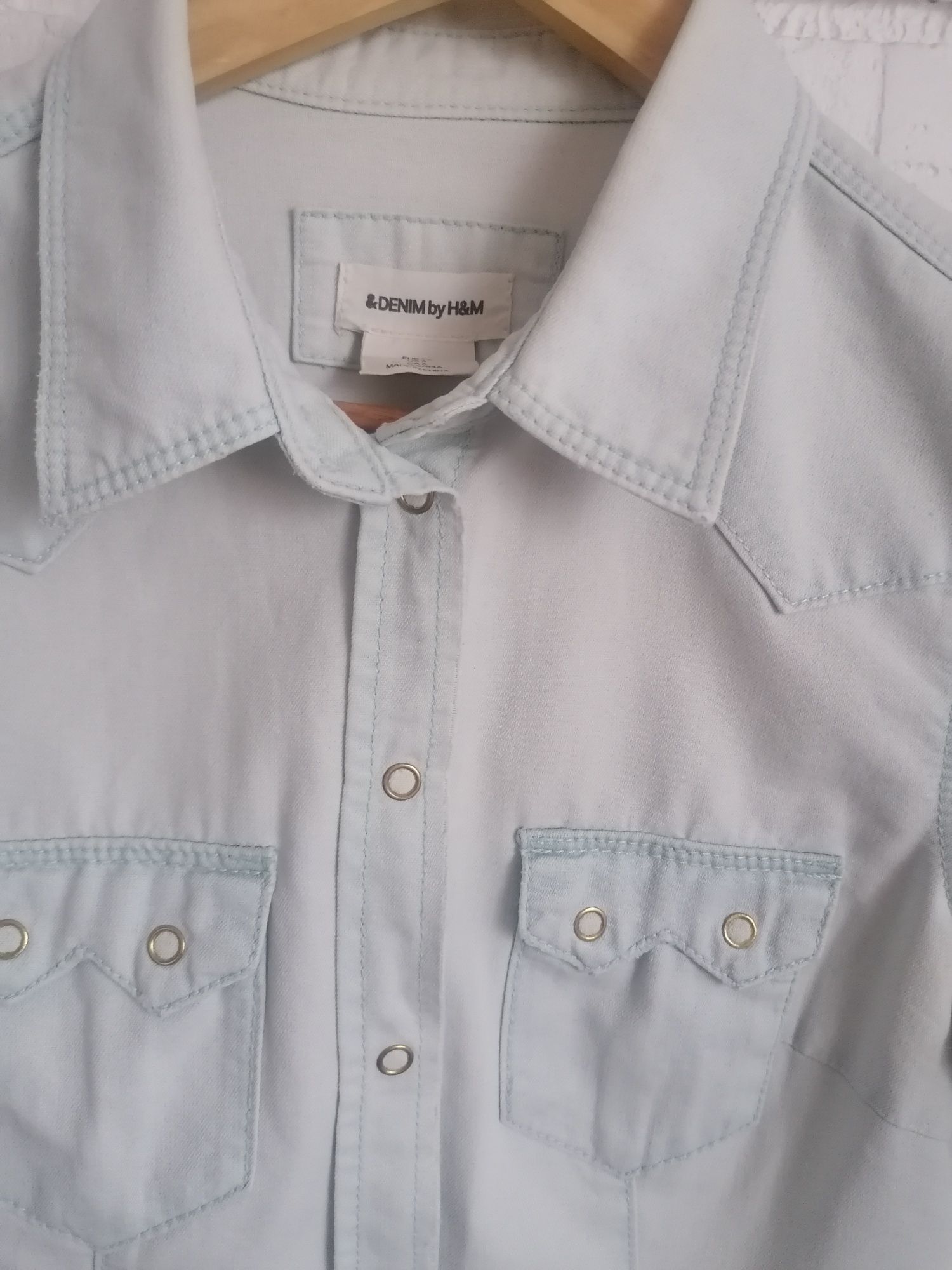 Koszula dżinsowa hm r. 36, jasnoniebieska, z kieszonkami