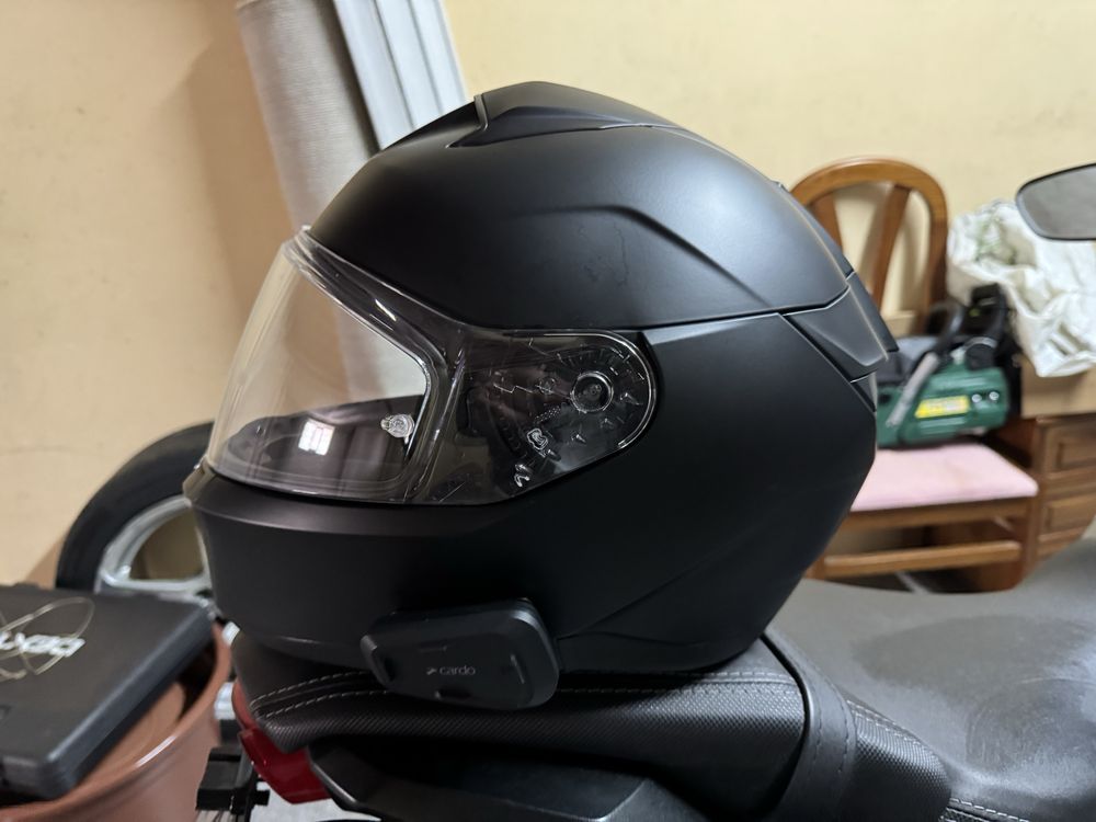 Capacete Shark poucas vezes utilizado