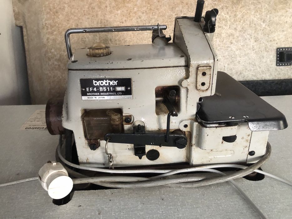 Maquina corte e cose