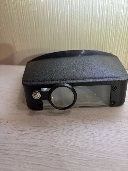 Лупа Sparta з додатковими лінзами, для закріплення на голові