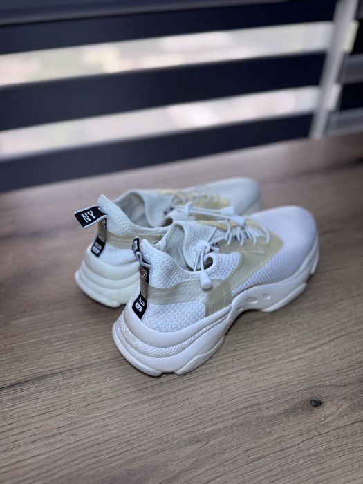 Кросівки Steve Madden