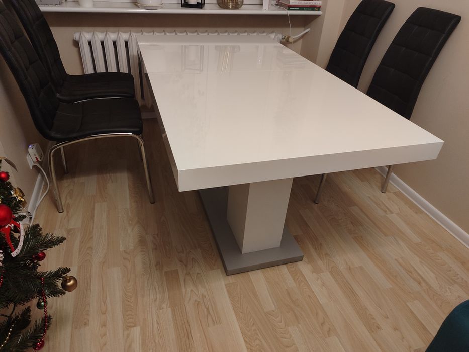 Stół biały lakierowany nowoczesny  cena do negocjacji