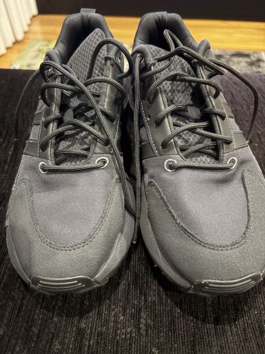 Sapatilha preta adidas