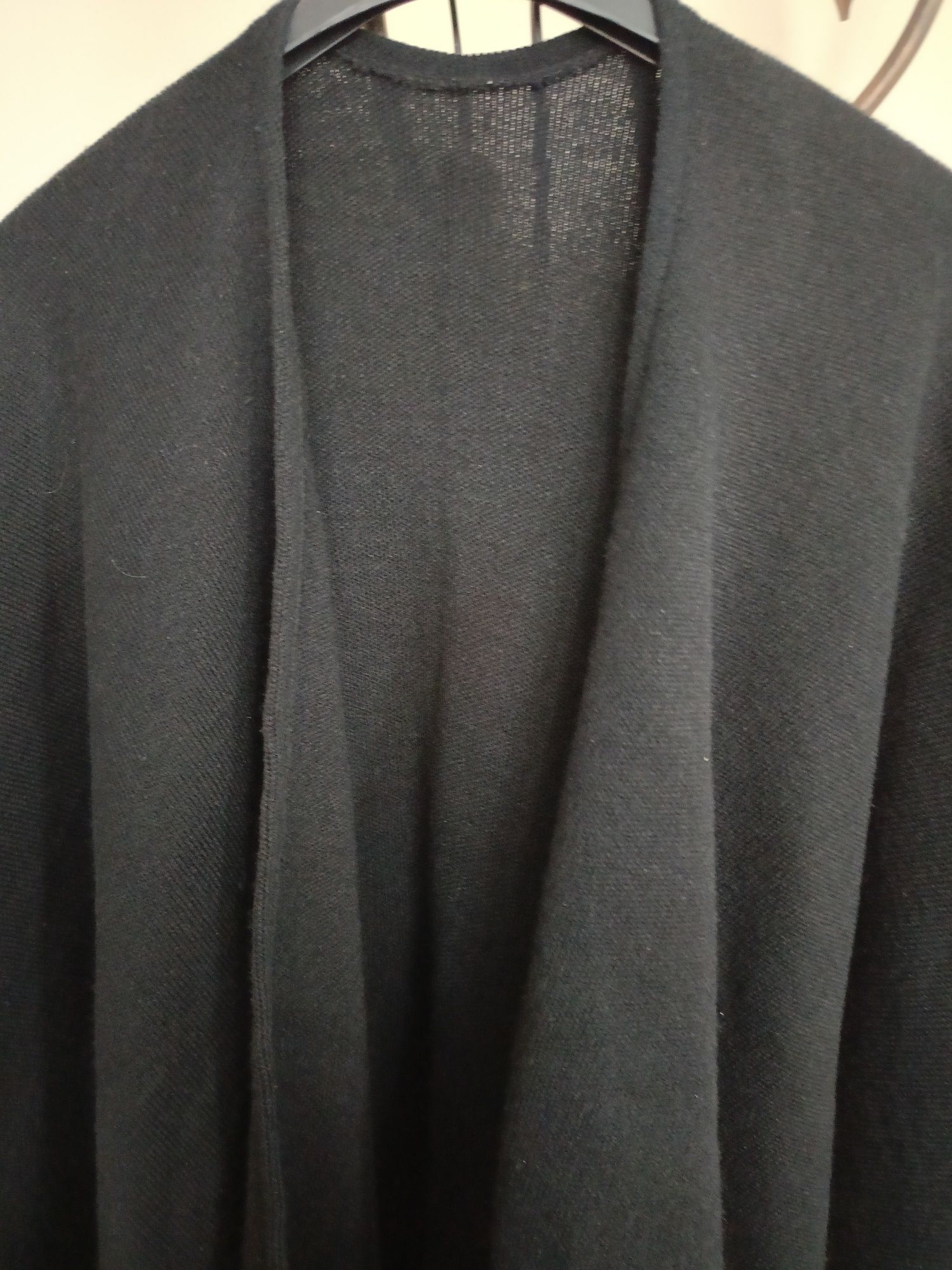 Ponczo czarne sweter kardigan