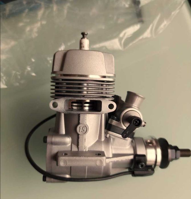 Vendo motor OS GT15 a gasolina novo.