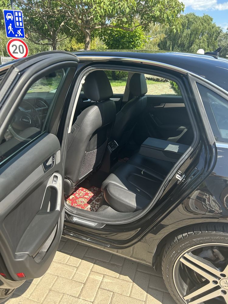 AUDI A4 B8 2.0TFSI 2013 (Рест)