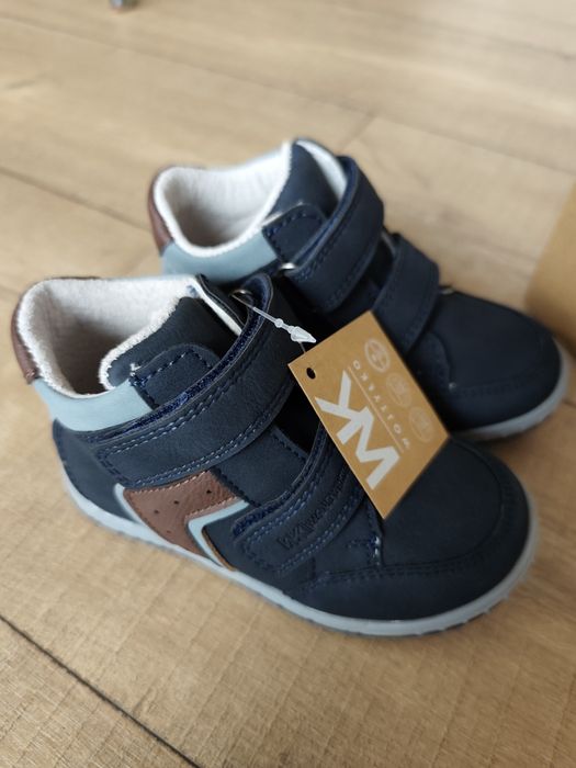 Buty chłopięce 24 nowe