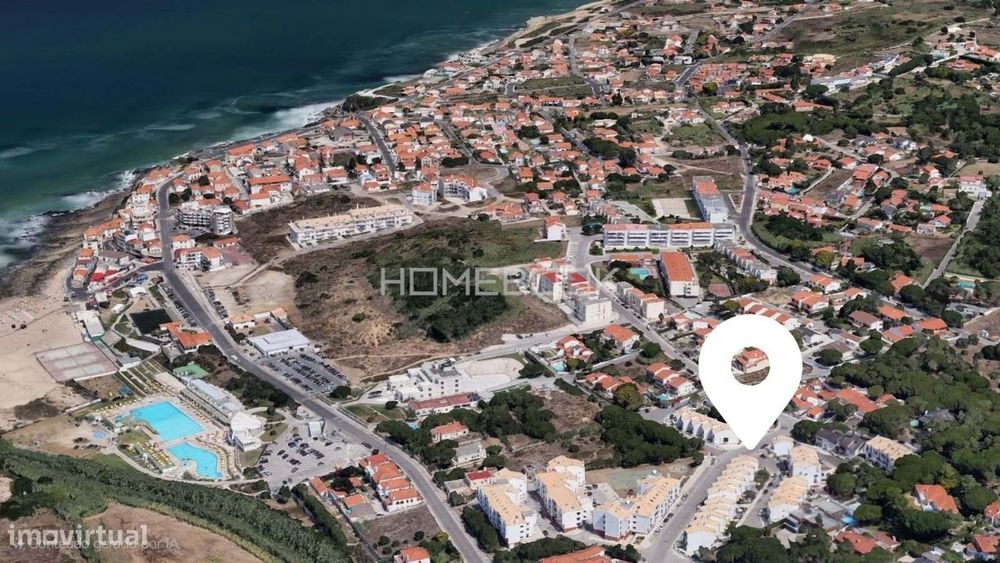 Terreno com projeto aprovado na Praia das Maçãs