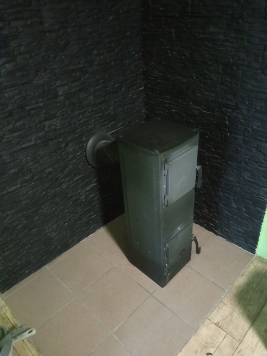 Piec na brykiet i węgiel