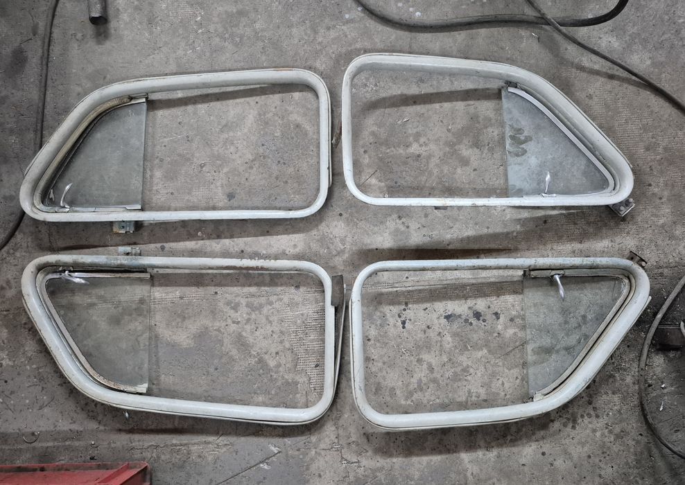 FSO Warszawa 223 224 M20 Pobieda ramki szyb drzwi