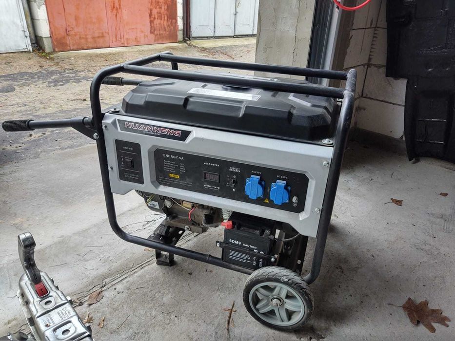 Генератор 5500 Вт, Бензин