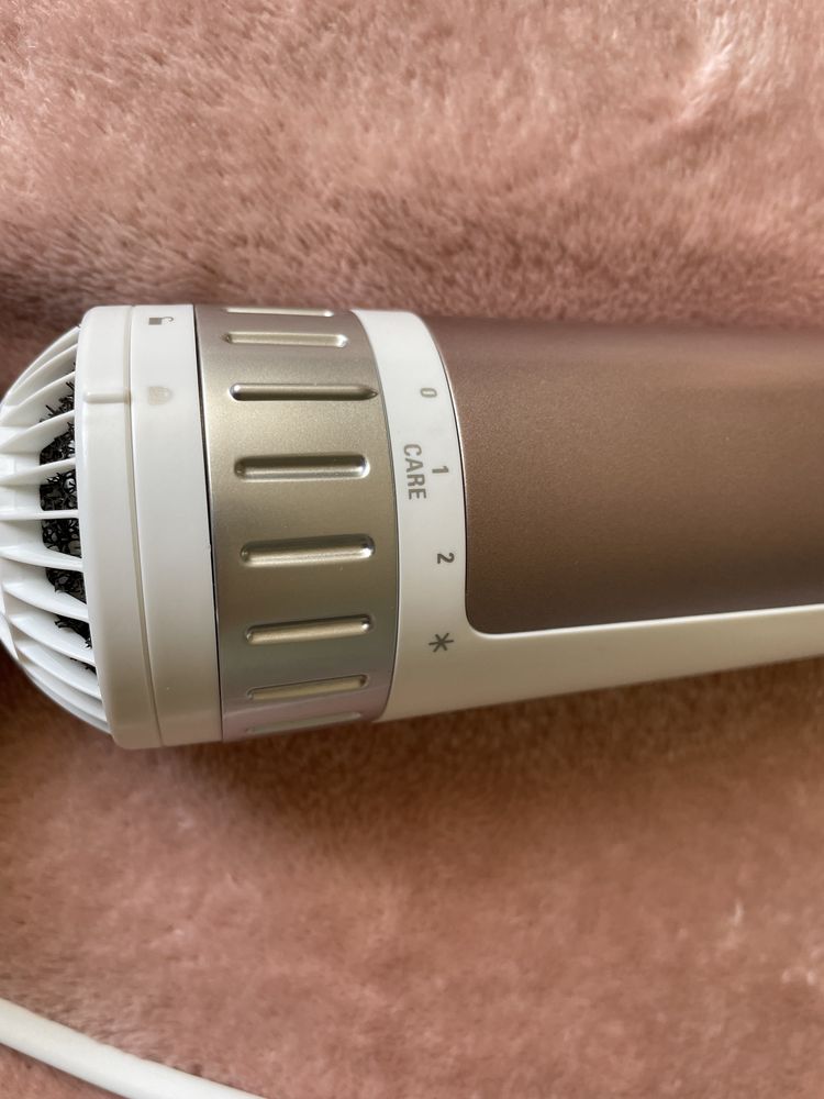 Szczotka modelujaca Rowenta CF9540 moc 1000W