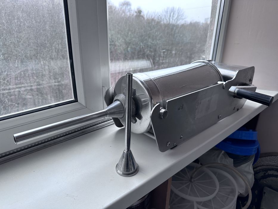 Шприц ковбасний IS 8 ARIES Sirman (8л)