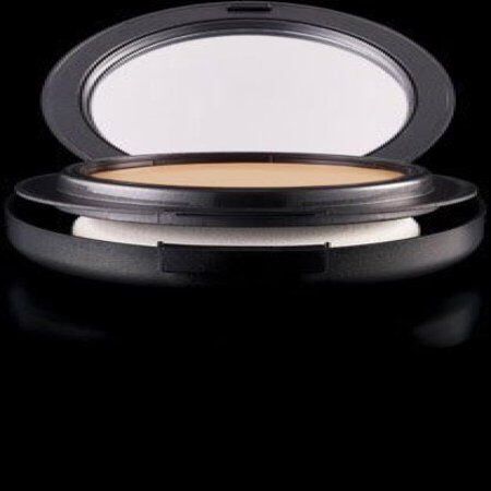 Base compacta - Studio Tech Mac Cosmetics