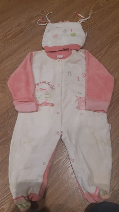 Пакет одягу для дівчинки 0-9 міс.