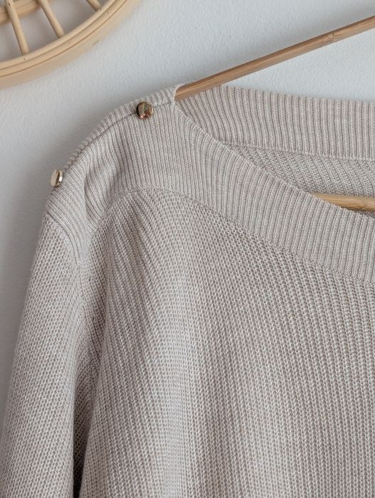 Beżowy sweter L/40 Reserved ozdobne guziki wiskoza