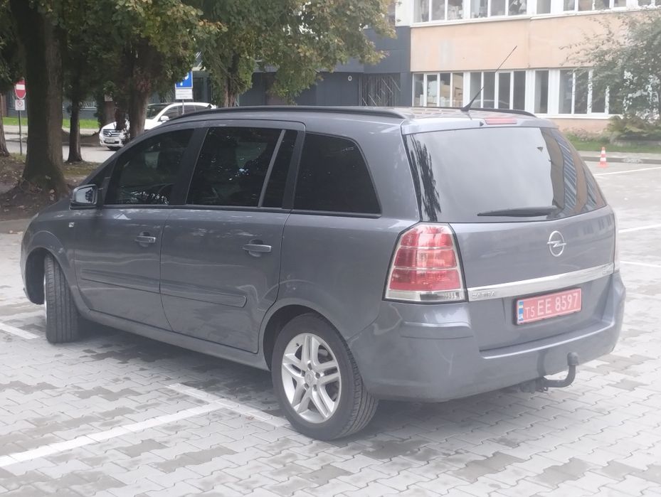 Продаж Opel Zafira