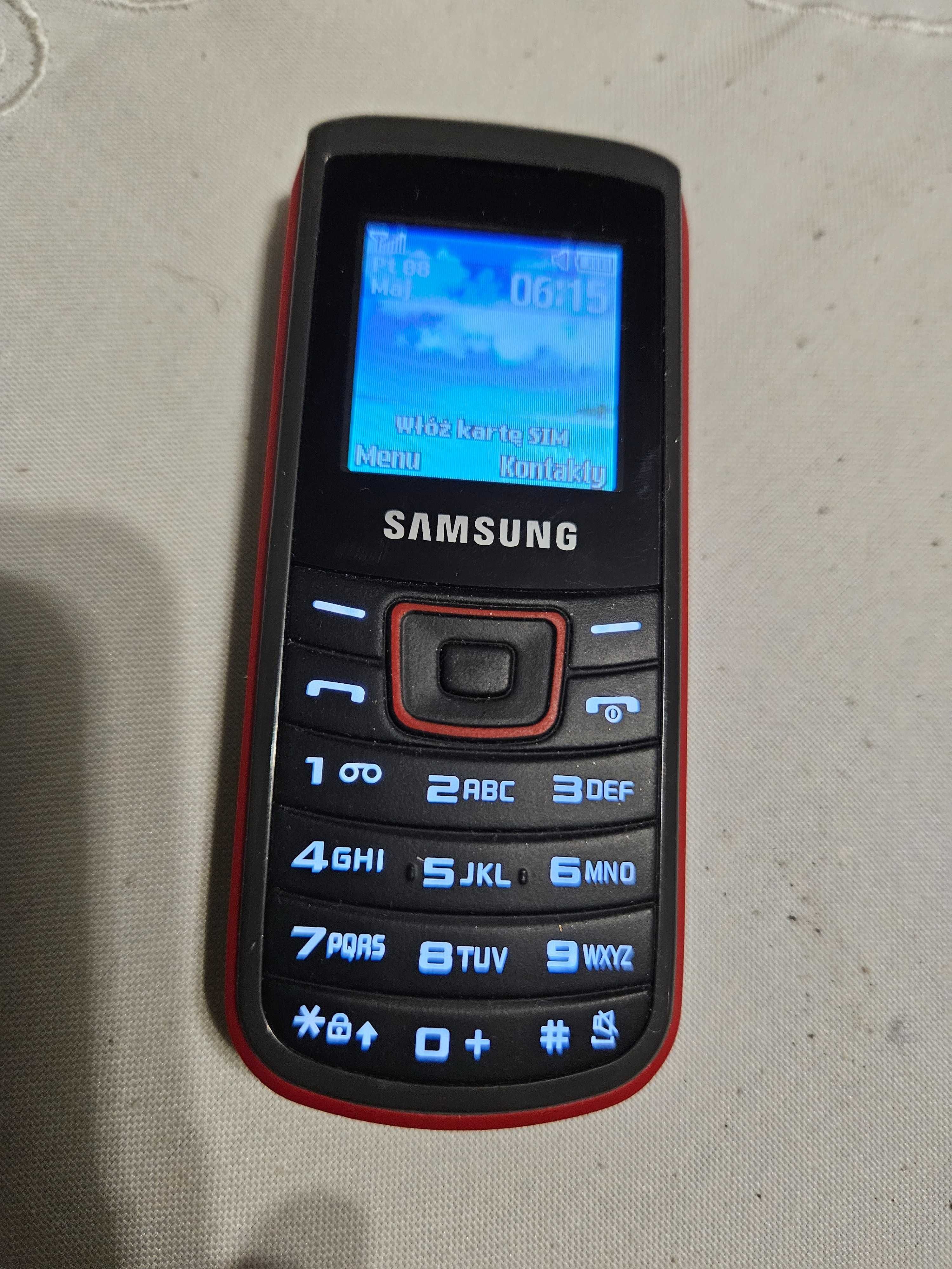 Telefon Samsung E1100