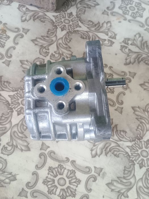 Насос НШ-10 4 шліца правий