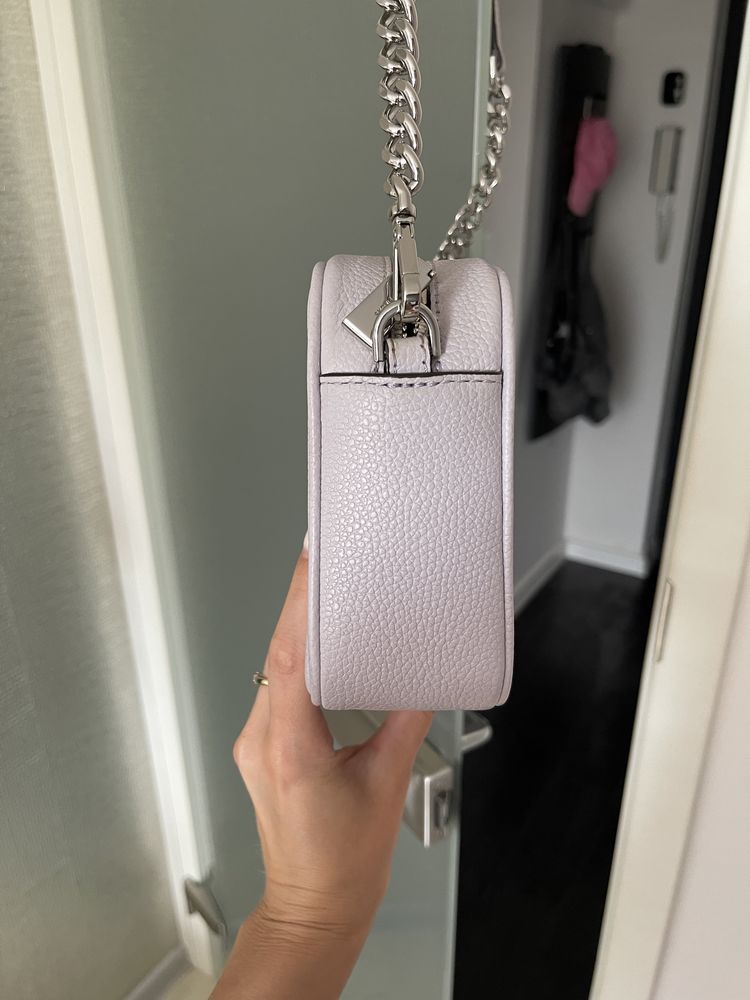 Torebka skórzana listonoszka Michael Kors basic