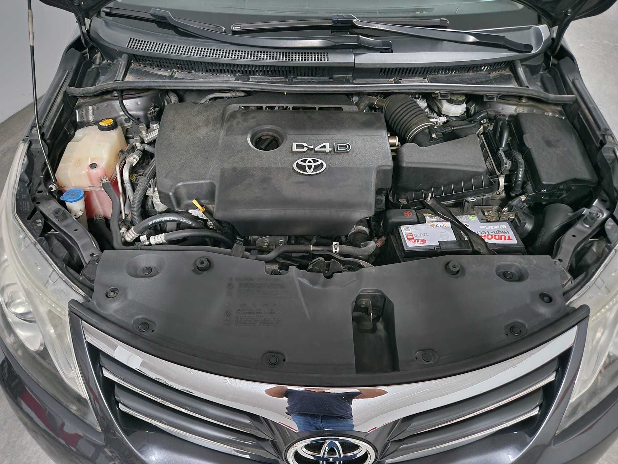 Toyota Avensis SW 2.0D LUXURY+NAVI