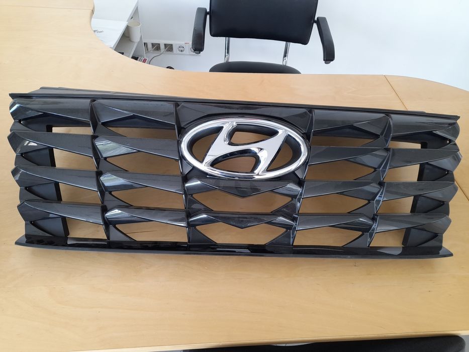 Решітка радіатора HYUNDAI Tucson 2023