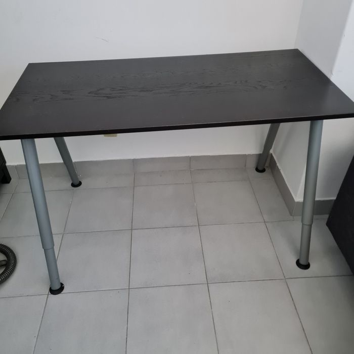 Secretária em estado novo .
