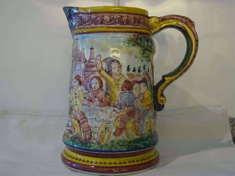 Caneca antiga em faiança - Outeiro (Águeda)