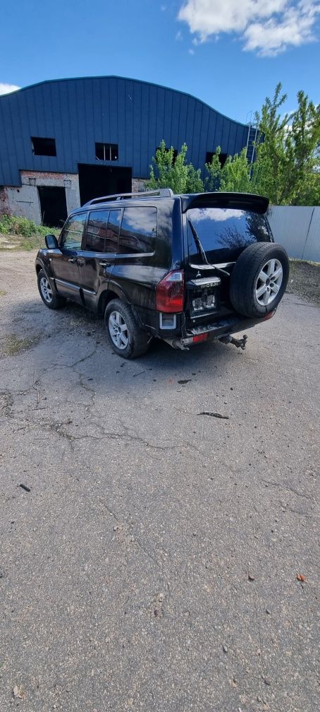 РАЗБОРКА Mitsubishi Pajero Wagon 3 shogun 3.2 Di-D розбір шрот 4m41