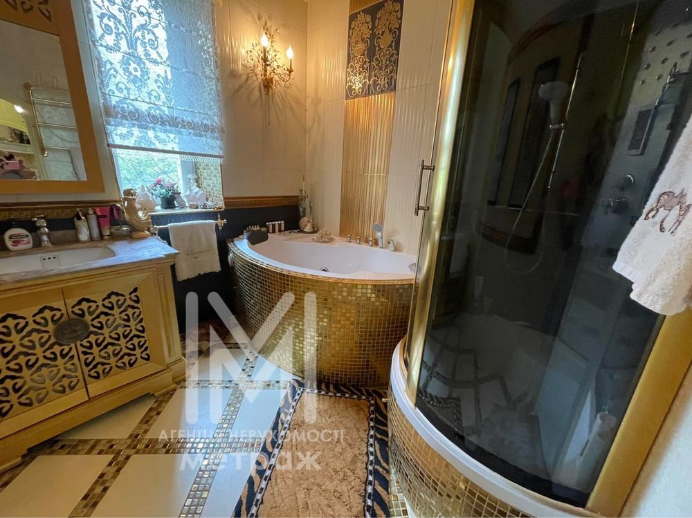 ЦЕНТР ,,‼️ЦАРСКАЯ КВАРТИРА’‼️112 м2 . 4-х к. Ярослава Мудрого
