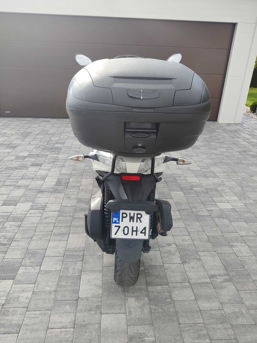 Sprzedam Piaggio Mp3 300 Yourban 2013r