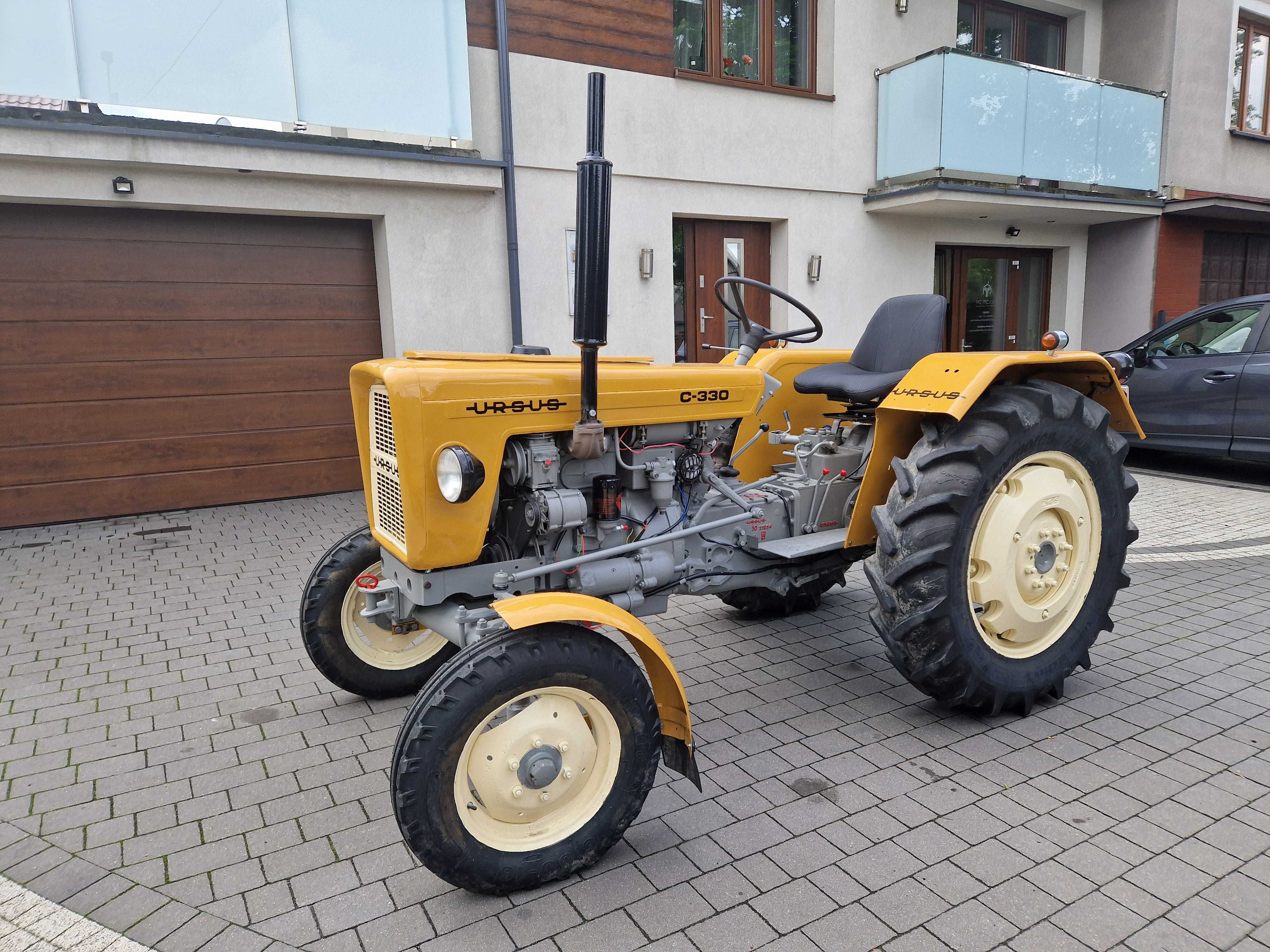 Piękny ciągnik URSUS C-330