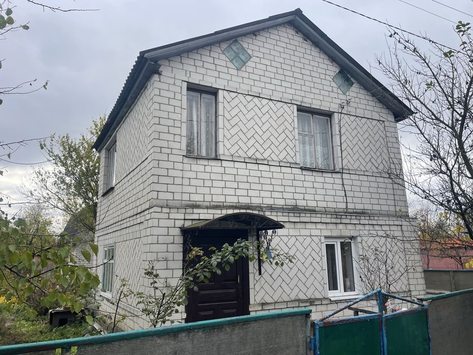 Двоповерховий будинок ! Ціна !!!