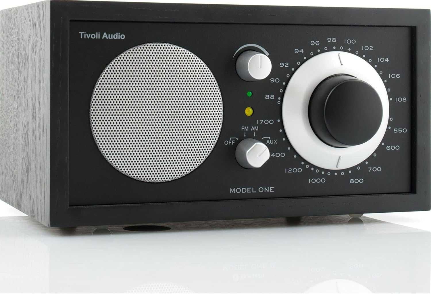 Radio Tivoli Audio Model One czarno/srebrne ponadczasowy design