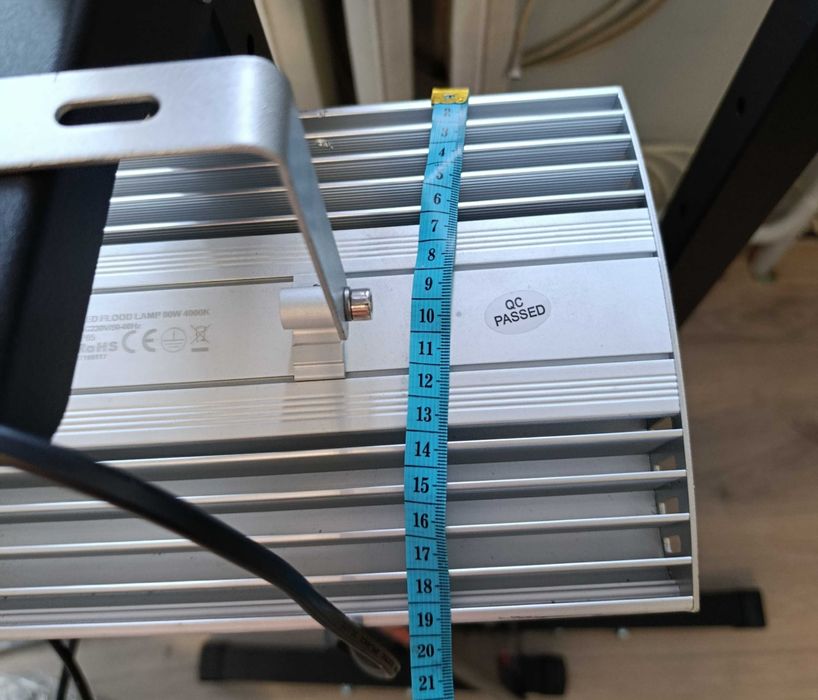 Lampa LED, naświetlacz do uprawy, przemysłowy, radiator, 4000 K