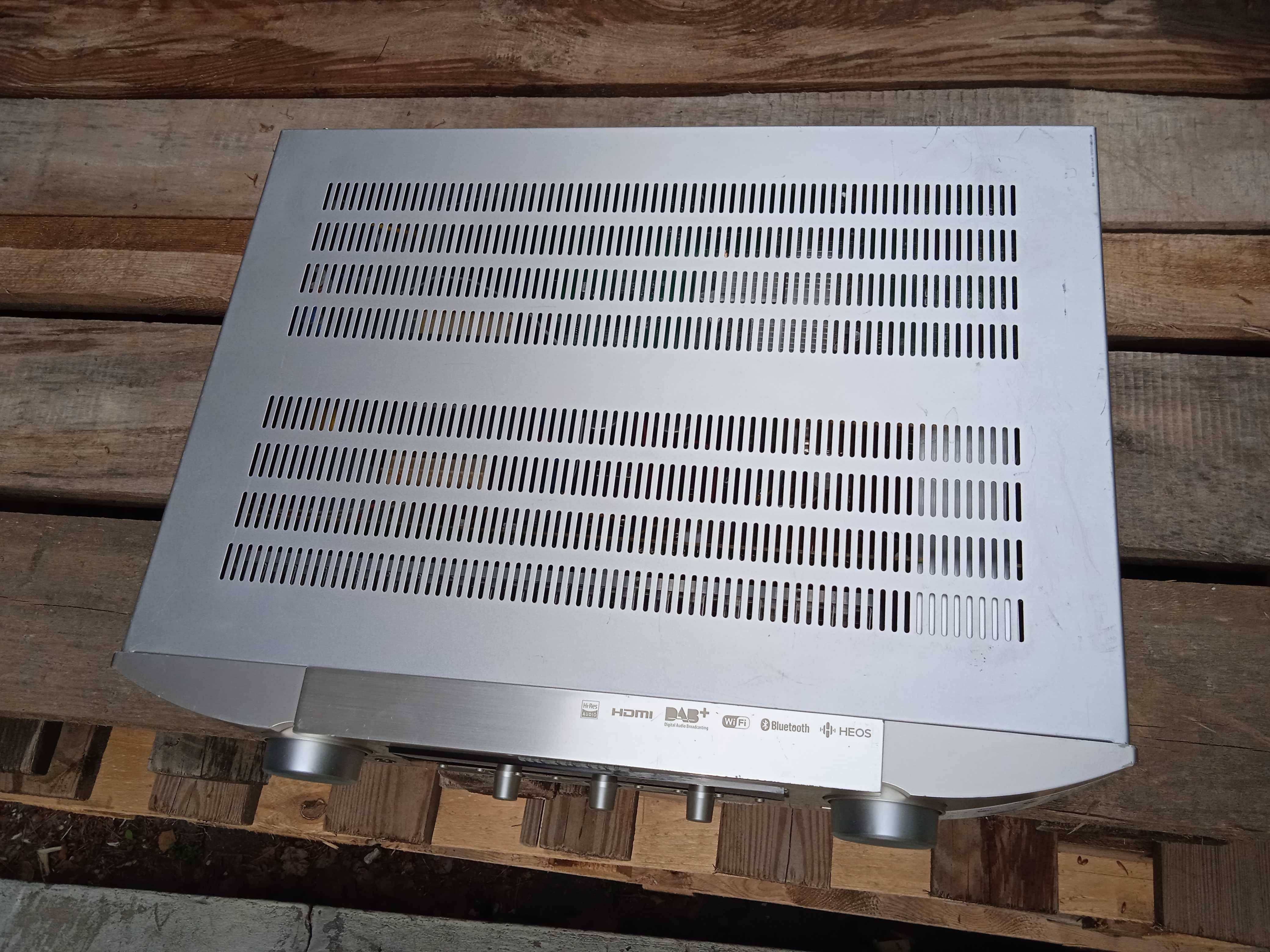 Amplituner Marantz NR1200