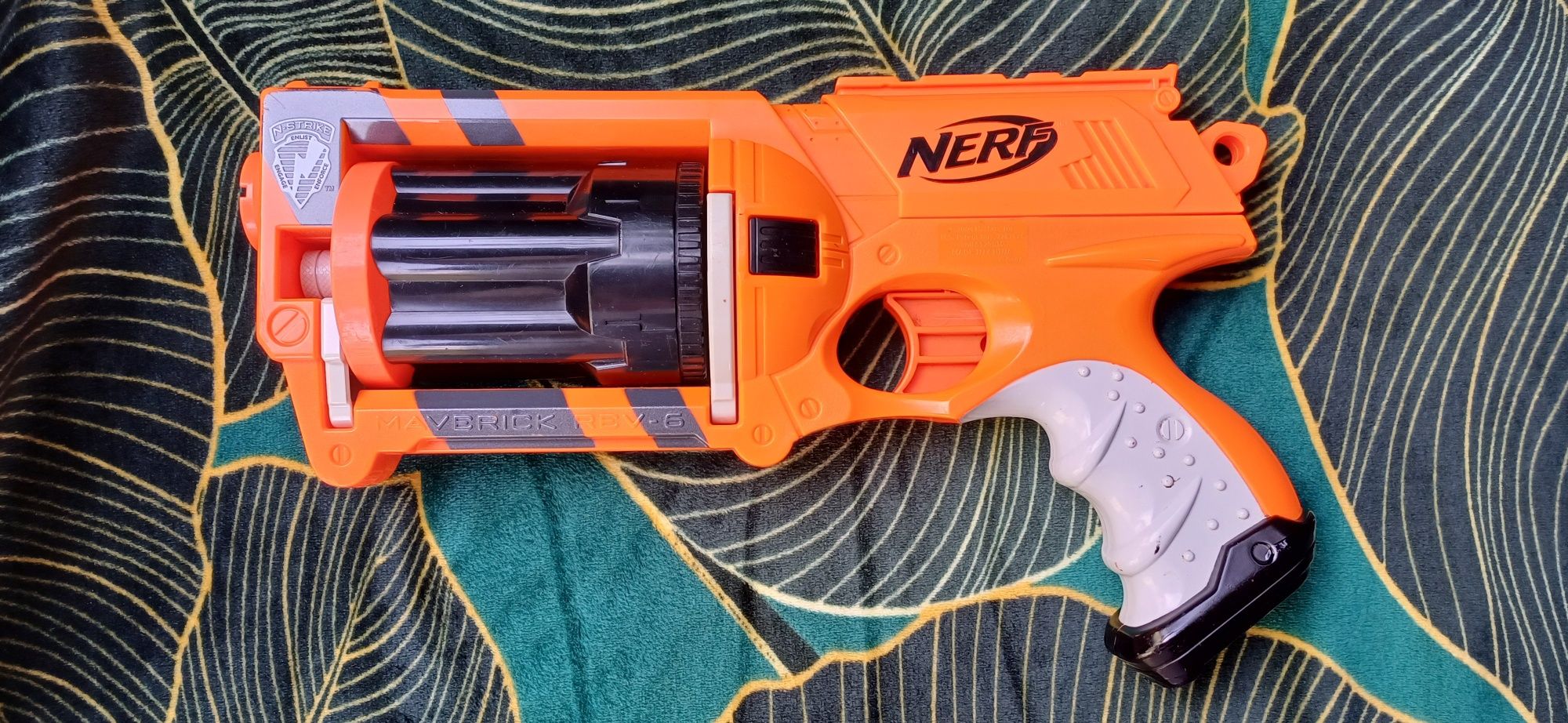 Nerf Maverick REV-6 pistolet + 5 nabojów * Hasbro 2004